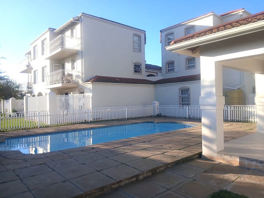 To Let 2 Bedroom Property for Rent in Whispering Pines Western Cape